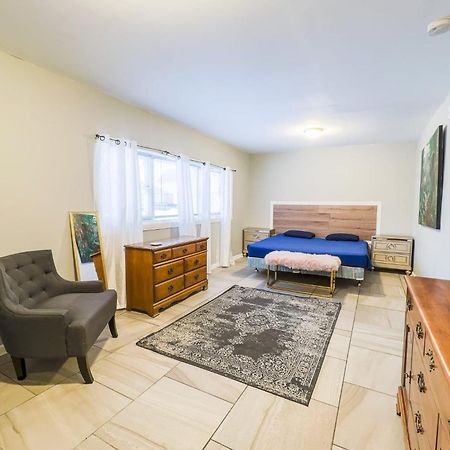 Large 6Br, 6 Bath In The City Of Niagara Falls Exterior photo