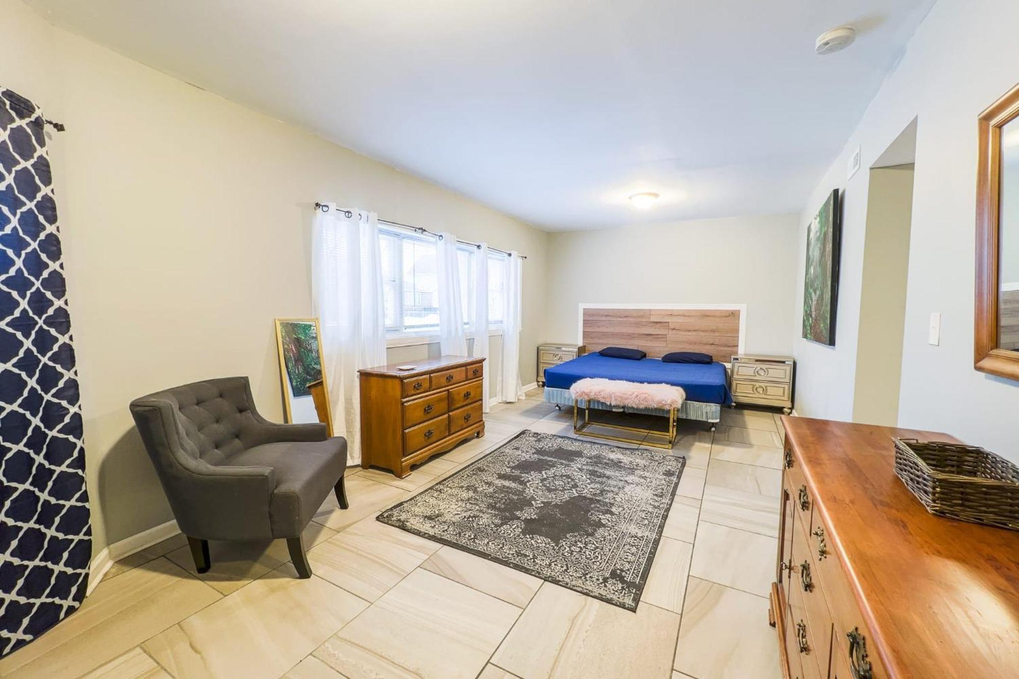 Large 6Br, 6 Bath In The City Of Niagara Falls Exterior photo