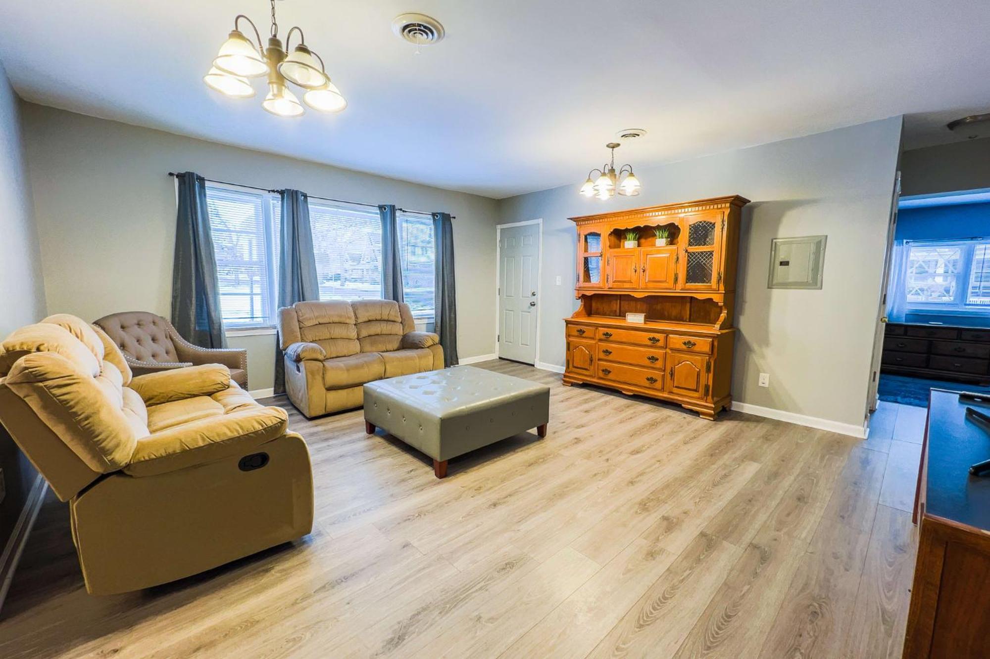 Large 6Br, 6 Bath In The City Of Niagara Falls Exterior photo